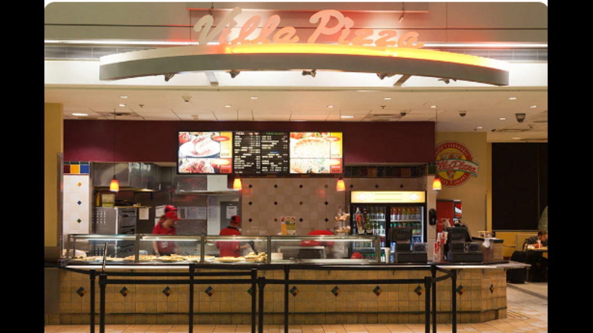 One of the Villa Pizza locations in Concourse D of Miami International Airport
